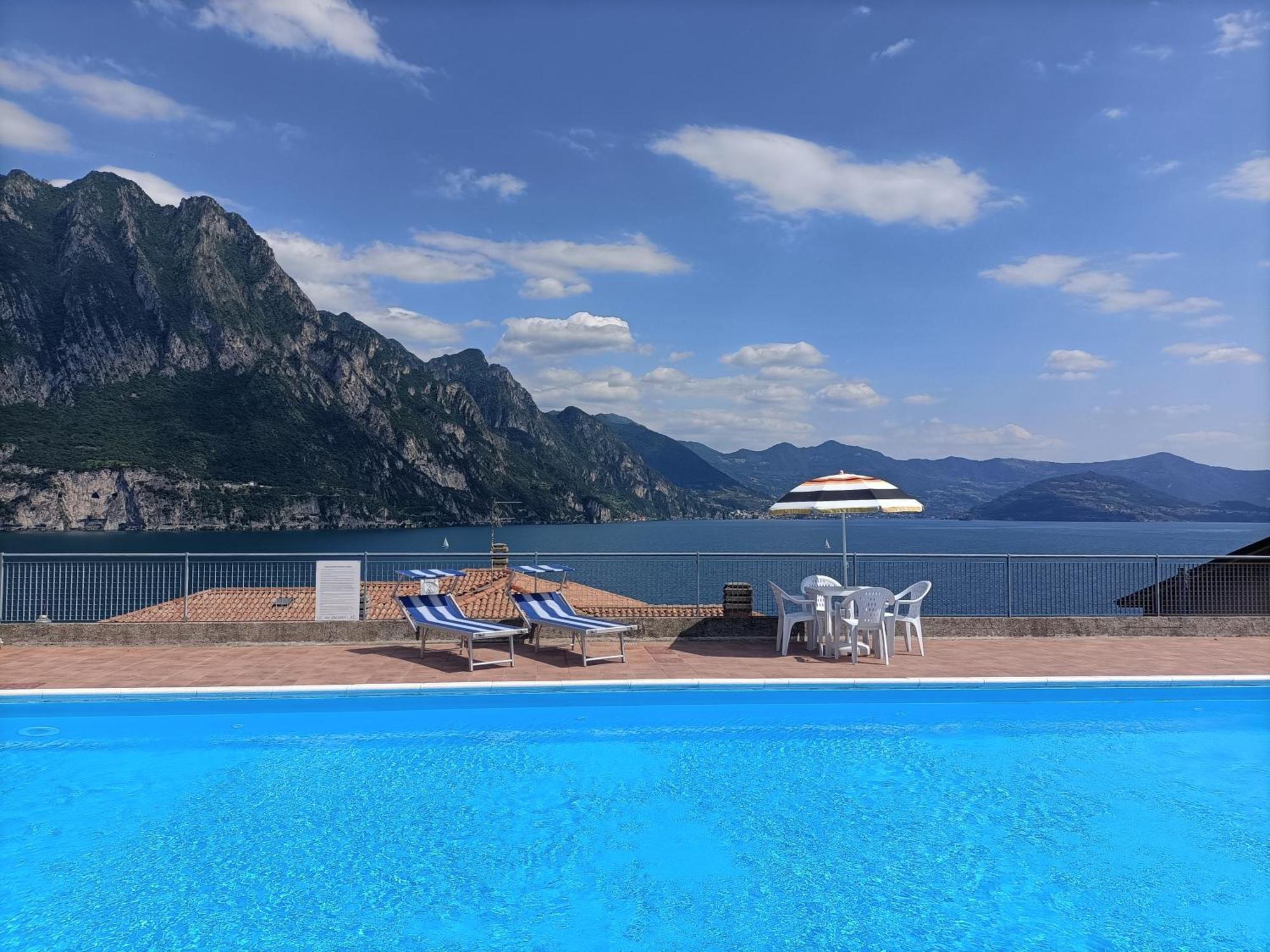 Iseolakerental- Casa Trentapassi Riva di Solto Exteriér fotografie